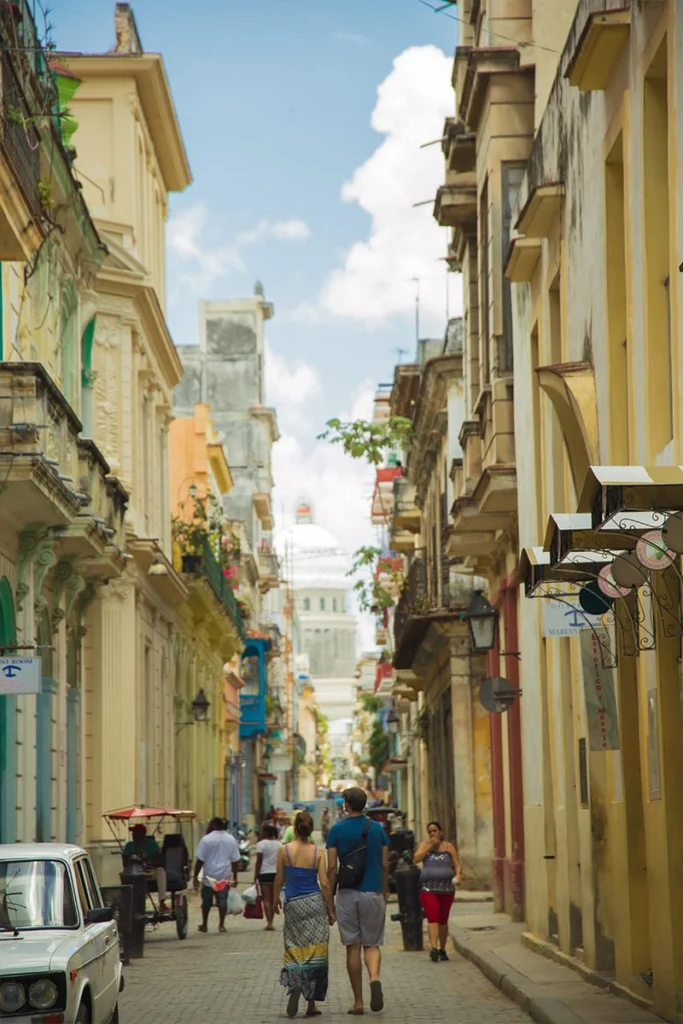Cuba Street - Photo by Ryutaro Tsukata